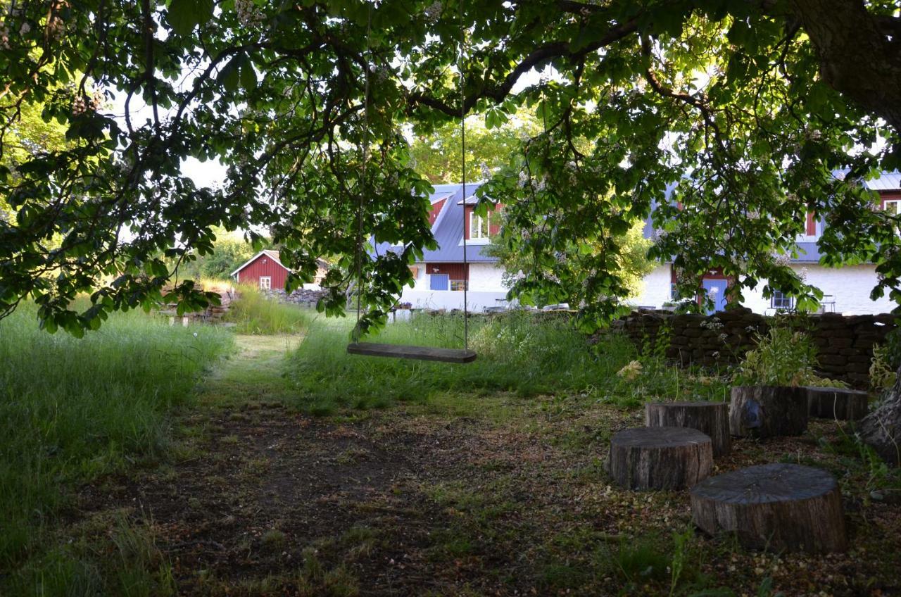 Rosenborgs Friluftspensionat Farjestaden Bagian luar foto